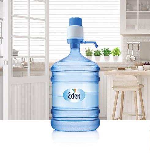 Ūdens pumpis ar Eden ūdeni Ūdens pumpis ar Eden ūdeni